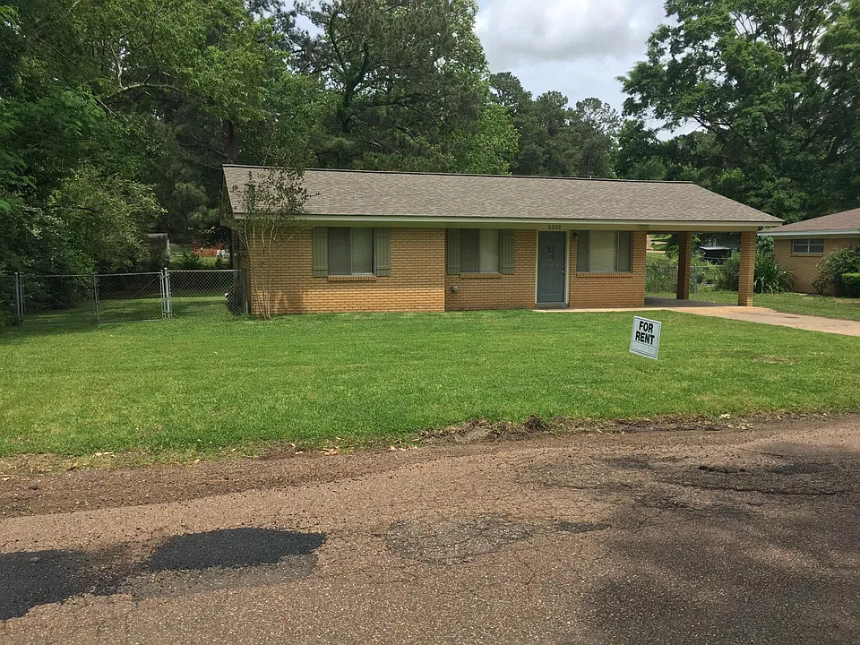 2312 Harahan Rd
