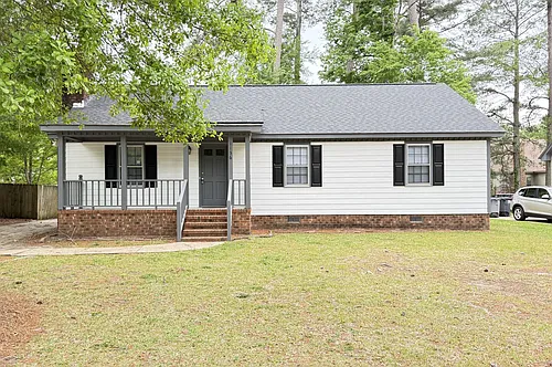 1136 Beechwood Dr Photo 1
