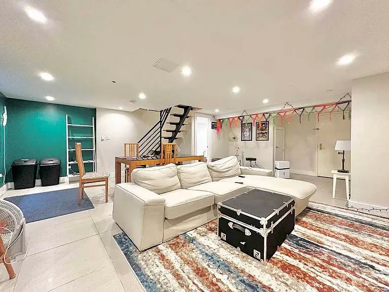 189 Johnson Ave #1B — Photo 9