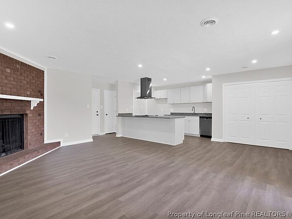 5th image of 4765 Friar Ave