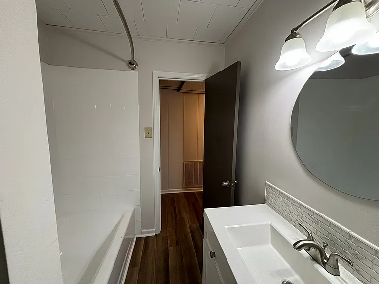 6229 Guess Rd — Photo 32