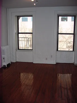 Rented by Owner | media 9