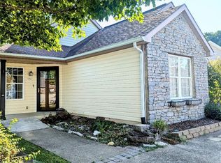 1045 Keeneland Ct, Frankfort, KY 40601