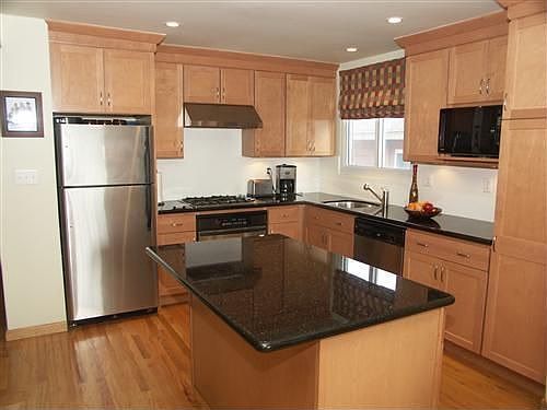 2nd image of 18 Cameo Ct