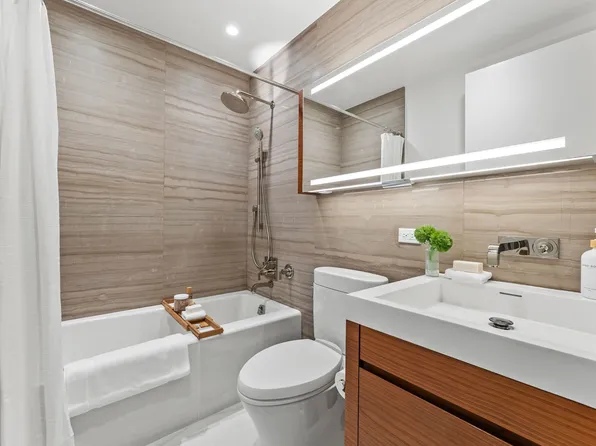 19 Park Place image 13 of 18