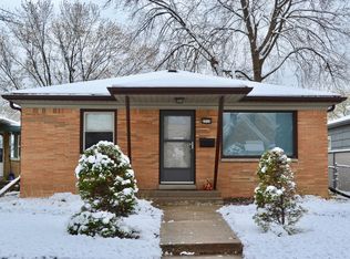 2518 S 61st St, West Allis, WI 53219