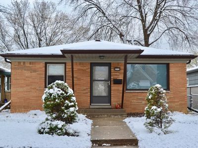 2518 S 61st St, West Allis, WI, 53219