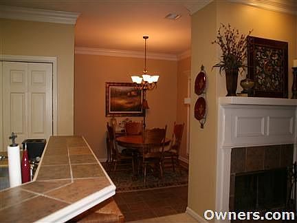 4th image of 409 Deer Meadow Blvd