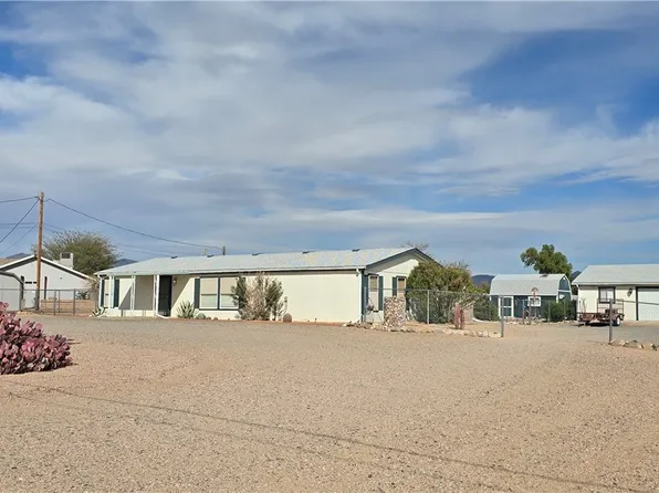872 S San Pedro Rd, Golden Valley, AZ 86413