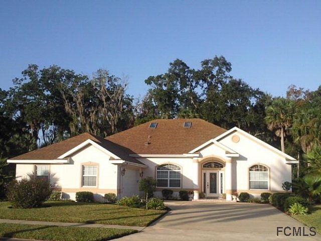 1st image of 18 Lakeside Pl E