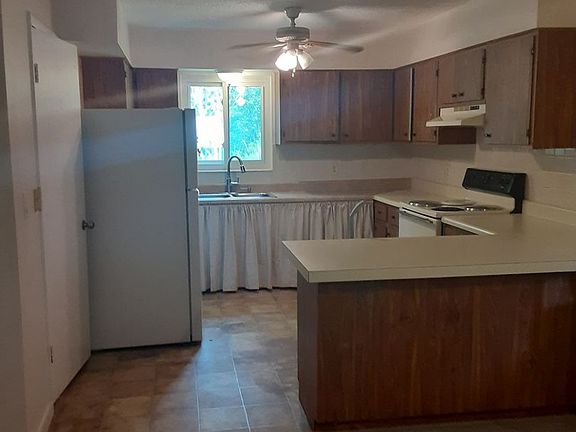 3rd image of 125 Sawdust Ln