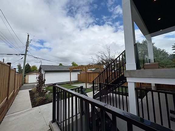 3rd image of 945 E 28th Ave