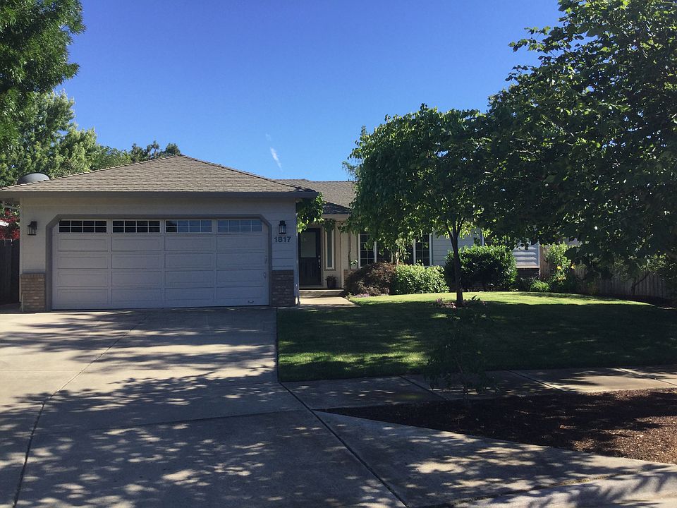 1st image of 1817 Arlington Dr
