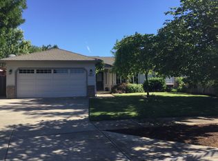 1817 Arlington Dr, Medford, OR 97501