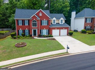 632 Oakview Trl, Stone Mountain, GA 30087