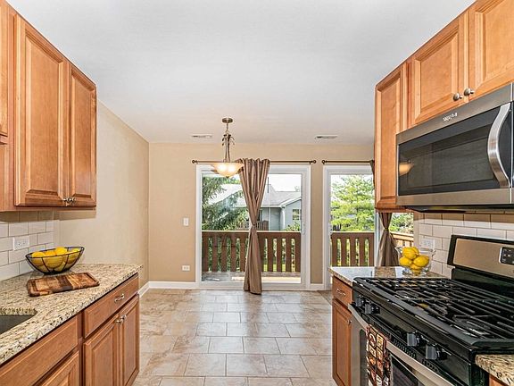 4th image of 657 Thorntree Ct APT C2