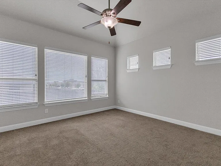 21301 Resource Rd — Photo 13