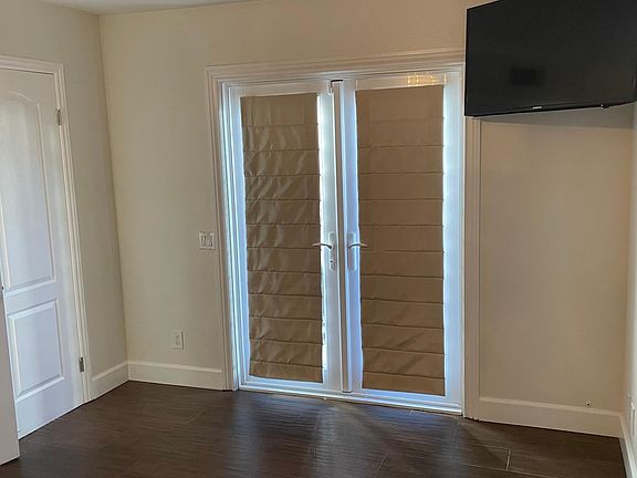 5th image of 2185 Birchdale Dr