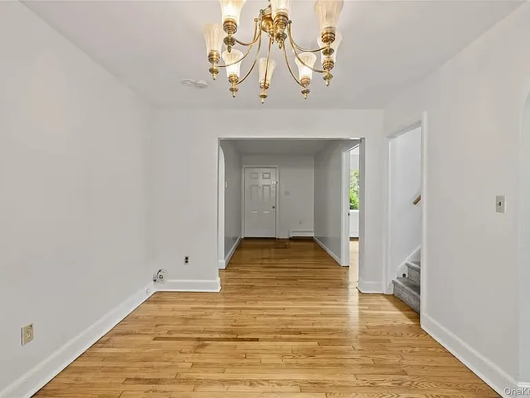 281 Old Haverstraw Rd — Photo 11