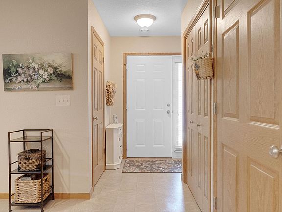 4th image of 4003 Legacy Ln Unit 2