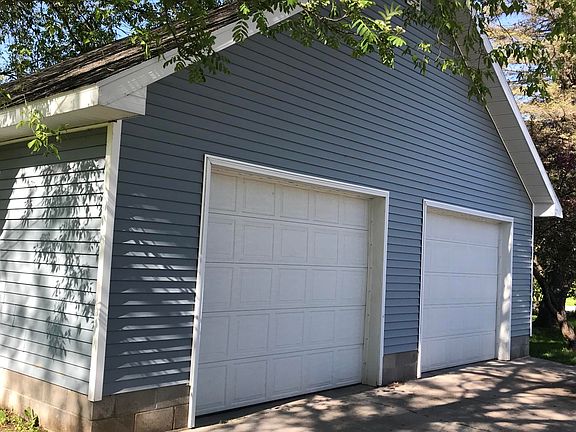 4th image of 1022 Lizzie St