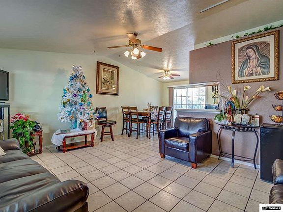 3rd image of 1234 La Loma Dr