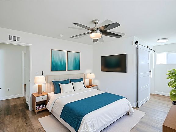 4th image of 1313 N Crestlane Pl