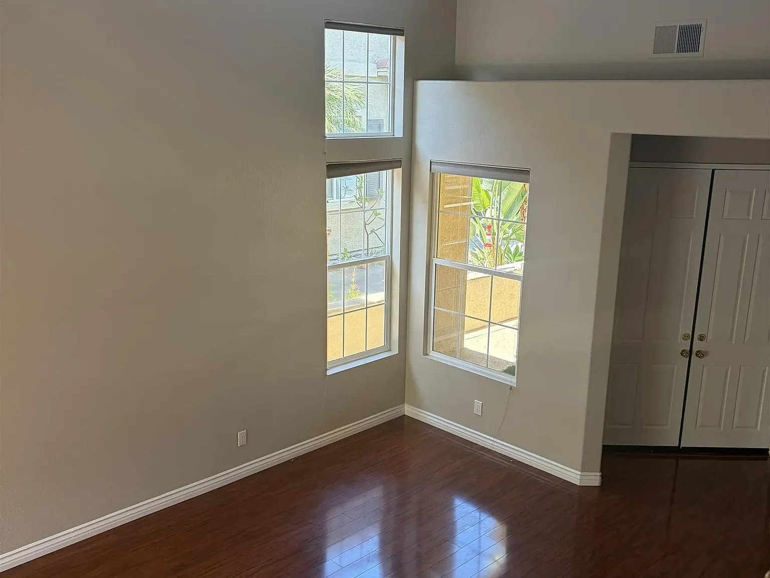 5 bed, 3.0 bath, 2944 sqft, $6,500 — Photo 4
