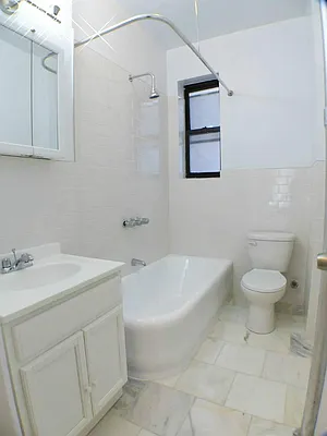 Rented by Immac Realty | media 25
