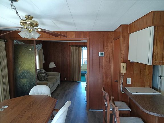 5th image of 524 Oak Rdg W