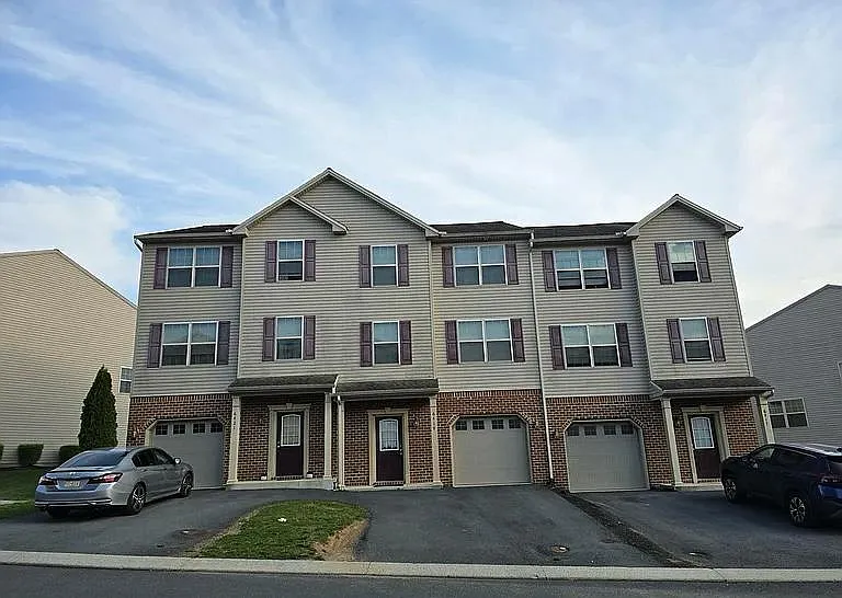 6419 Creekbend Dr #77 — Photo 1