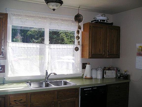 Another kitchen view