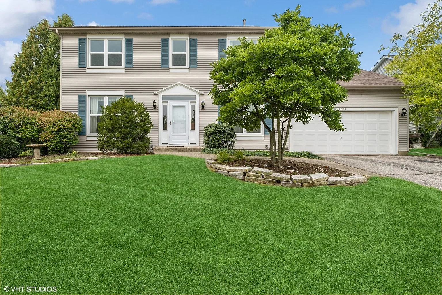 1386 Heron Dr photo 1