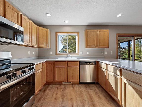 4th image of 1742 Park Ridge Dr