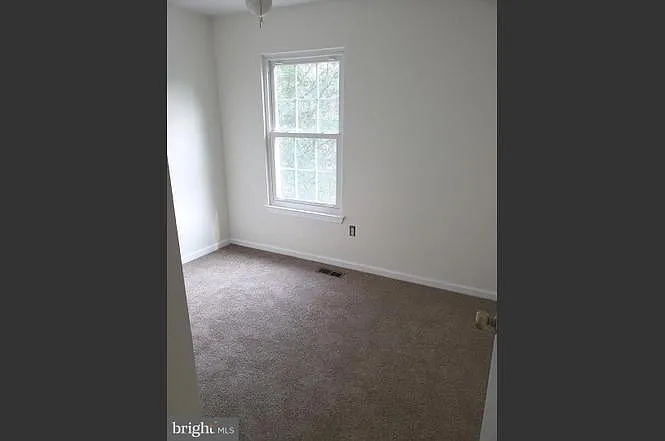 14937 London Ln — Photo 6