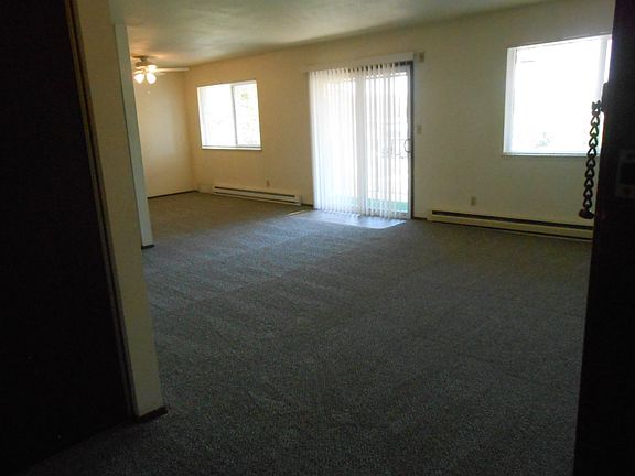 3rd image of 15 SE Roosevelt Ave #6