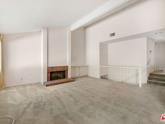 5th image of 17105 Palisades Cir