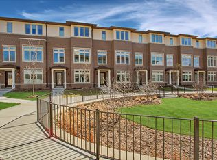 7834 Madison St #22, River Forest, IL 60305