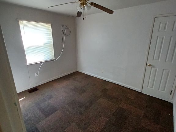 3rd image of 8260 Georgianna Dr