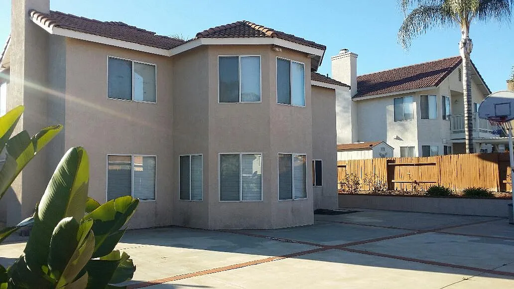 4 bed, 2200 sqft, $3,300 — Photo 4