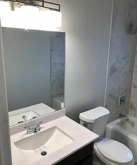 5231 Purington Ave — Photo 8