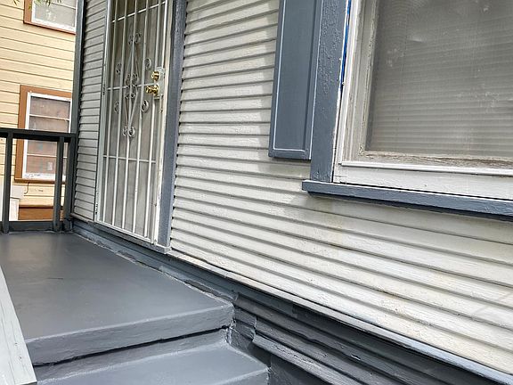 Front entry way