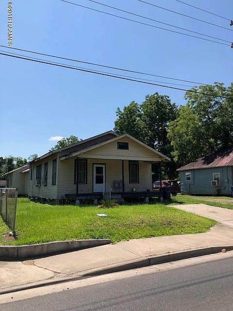 1st image of 1424 N Railroad Ave