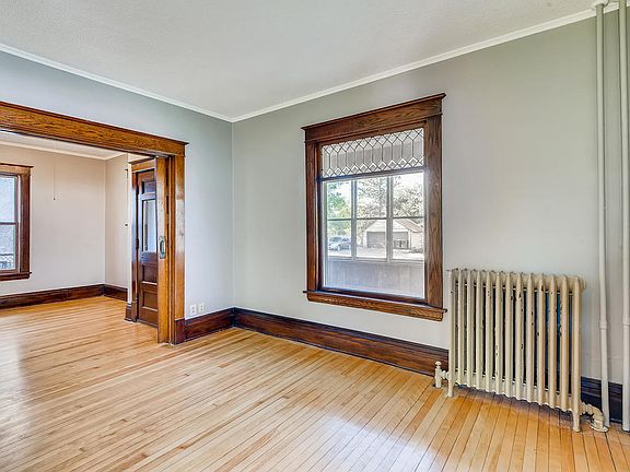 5th image of 1911 26th Ave N