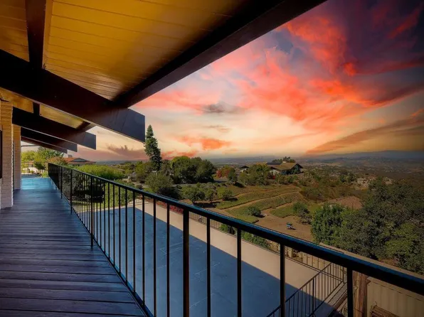 2335 Mirador, Vista, CA 92084