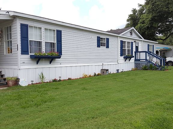2nd image of 208 Fiji Palm Ln