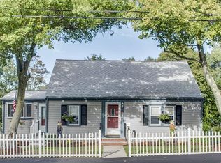 28 Oak Hill Rd, Weymouth, MA 02189