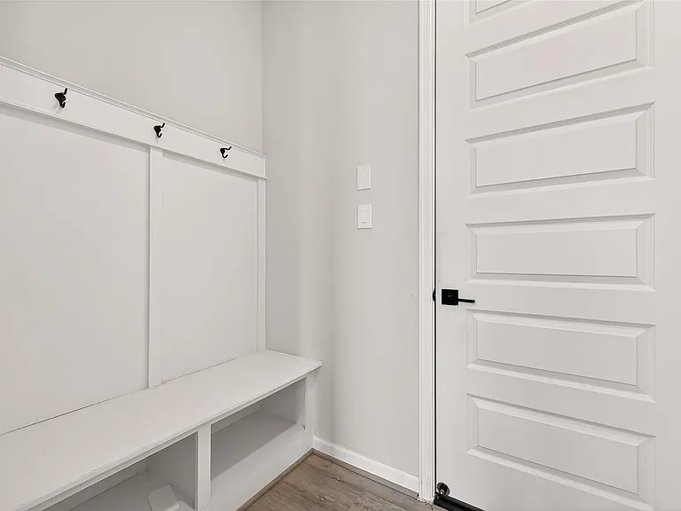 7438 Denali Dr — Photo 21
