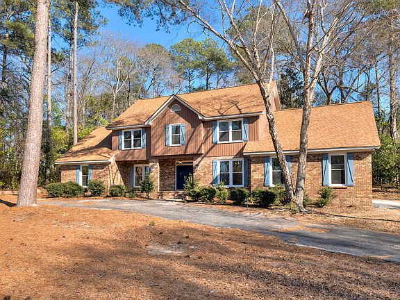 2nd image of 971 Heather Ln