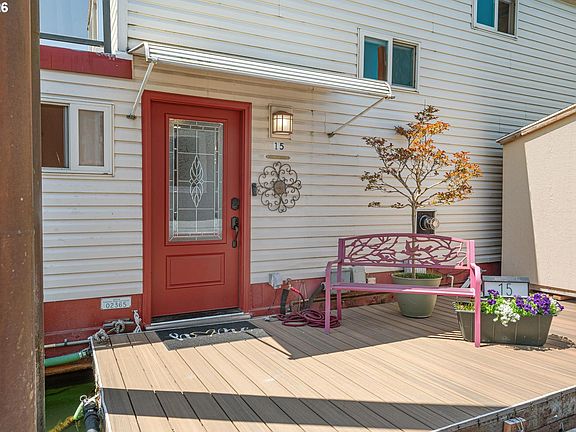 3rd image of 429 N Bridgeton Rd Slip 15